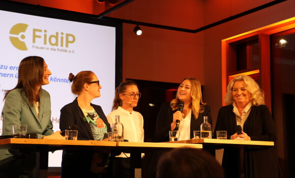 Maria Hörtrich in der Talkrunde